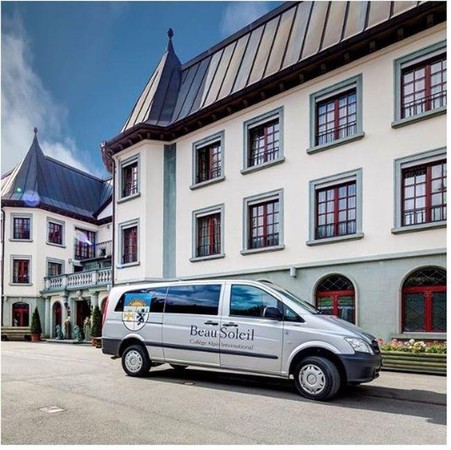 瑞士布索里貴族中學為目前世界上最貴的私立寄宿學校之一 。（翻攝自Instagram）