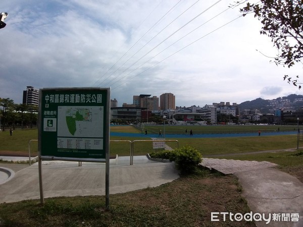 ▲▼中和區「雙和一品苑」社區旁的錦和公園。（圖／記者黃靖惠攝）