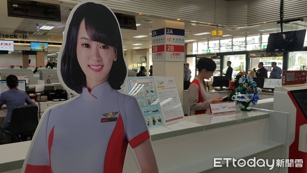 ▲▼遠東航空退票人潮。（圖／記者呂佳賢攝）