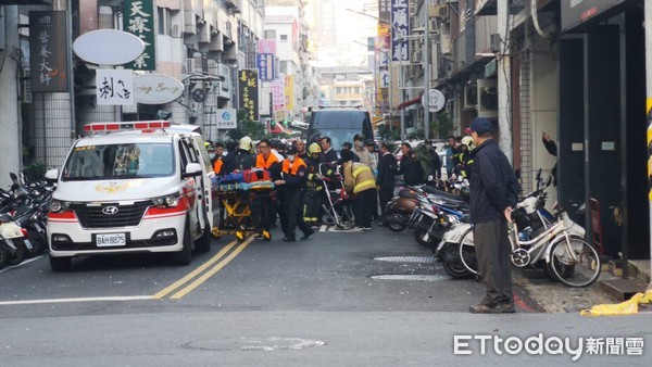 ▲▼國民黨部炸彈客投降。（圖／記者吳奕靖攝）