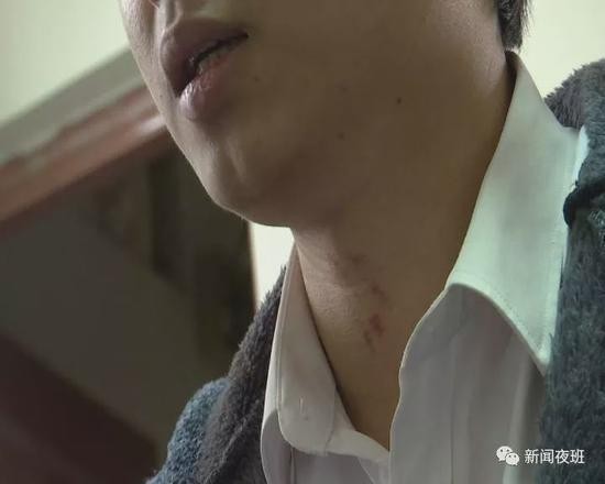 ▲▼情侶租屋中睡覺,6男突闖入狂錄影。(圖/翻攝自網路) ▲▼情侶租屋中睡覺,6男突闖入狂錄影。(圖/翻攝自網路)