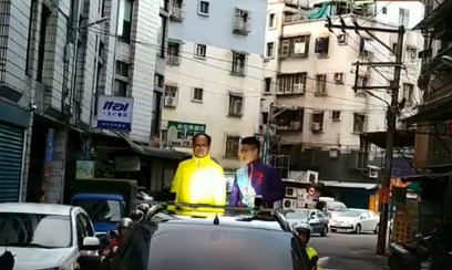 ▲▼游錫堃5度陪同張銘祐拜票。(圖/張銘祐競選團隊提供) ▲游錫堃5度陪同張銘祐拜票。(圖/張銘祐競選團隊提供,下同)