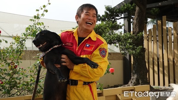 ▲▼高雄市消防局退役搜救犬。（圖／記者許宥孺攝）
