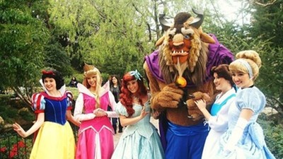 最夢幻職業！迪士尼樂園「公主」入選標準高：顏值、身材勻稱、氣質