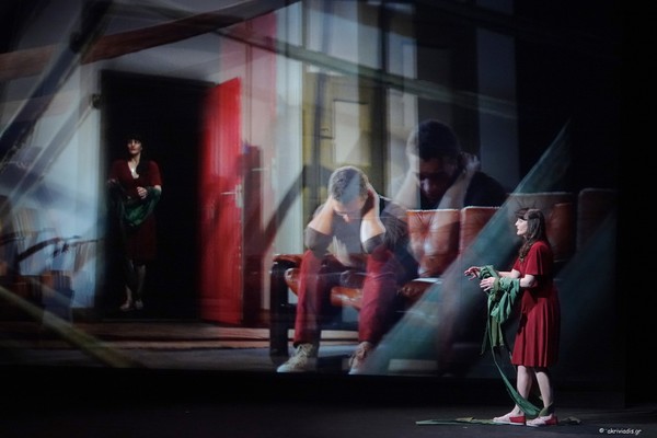 ▲▼  台中國家歌劇院的2020台灣國際藝術節（2020 NTT-TIFA），引進3D多媒體歌劇《消逝》，在3D成影的劇場空間裡，觀眾猶如走進了女主角的回憶之中。（圖／台中國家歌劇院提供）