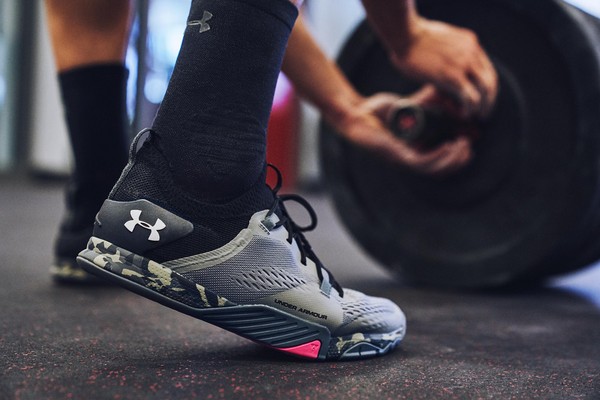 ▲UA RUSH Seamless」將最具創新價值的UA RUSH礦物科技布料和Seamless無縫科技結合,提升運動強度與耐力。(圖/品牌提供) ▲UA RUSH Seamless」將最具創新價值的UA RUSH礦物科技布料和Seamless無縫科技結合,提升運動強度與耐力。(圖/品牌提供)