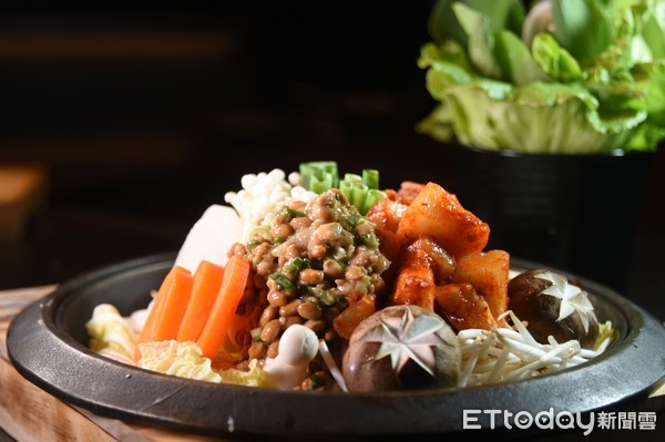 ▲納豆、泡菜與味噌為主角　晶華開賣日本超夯「發酵鍋」。（圖／晶華提供）