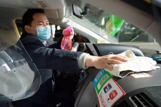▲疫情期間，上海計程車及車輛乘車平台將不提供跨市境預約服務。（圖／翻攝上海交通）