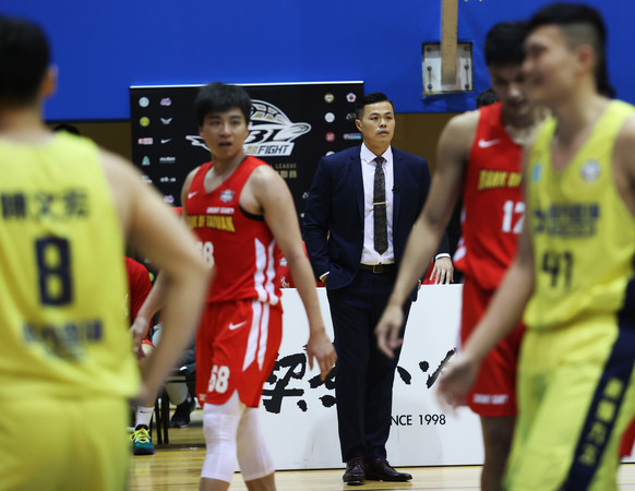 ▲▼            SBL，台銀，張博勝，米歇爾，陳國維 。（圖／籃協）