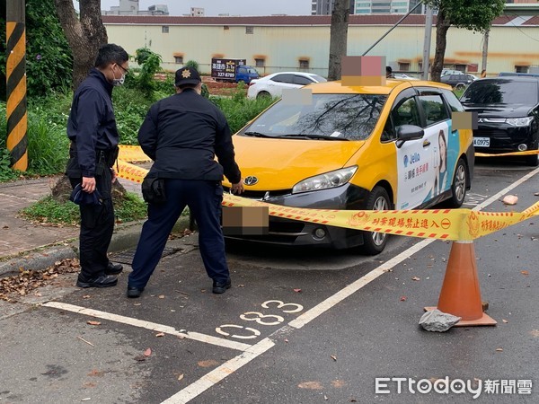 ▲▼ 北市板信銀行搶案，作案用計程車遭尋獲            。（圖／民眾提供）