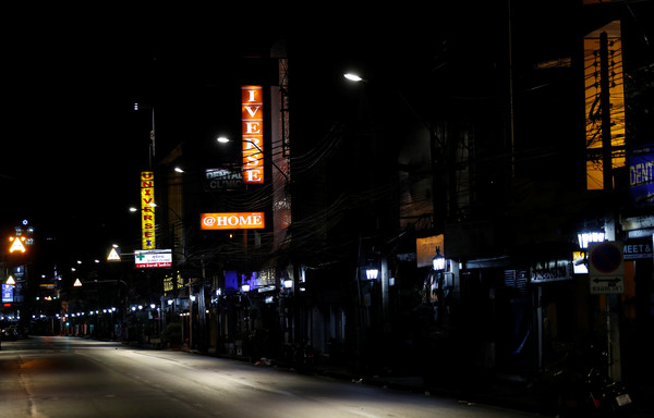 ▲▼新冠肺炎／泰國4月3日晚間實施全國宵禁，街道宛如空城。（圖／路透）