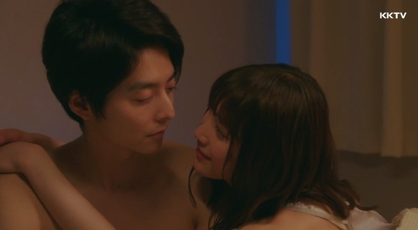 ▲▼《Guilty這戀愛有罪嗎?》閨蜜睡好友老公,小三舉動被罵渣。(圖/翻攝自KKTV) ▲▼《Guilty這戀愛有罪嗎?》閨蜜睡好友老公,小三舉動被罵渣。(圖/翻攝自KKTV)