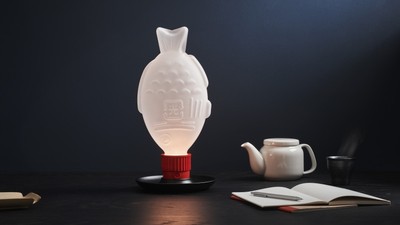 超眼熟！壽司「魚形醬油小瓶」做成造型燈　設計理念不只是可愛