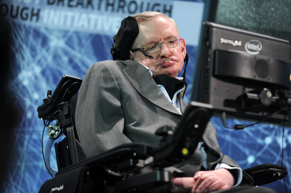 ▲史蒂芬·霍金（Stephen Hawking）生前所使用的呼吸機，<a href='https://technews.tw/'>曾陪伴他走遍世界各地。（圖／達志影像／美聯社）