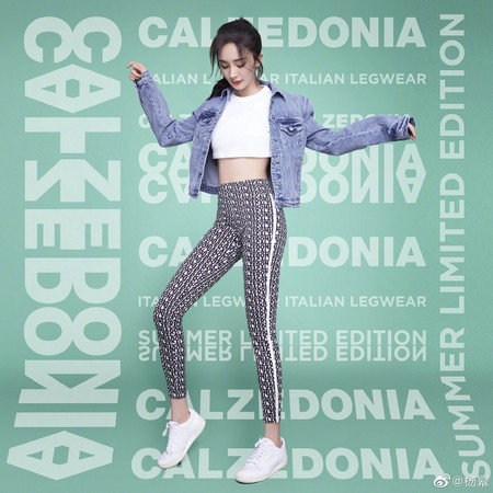 ▲▼ 楊冪「3秘技」遮髮際線、高額頭 。(圖/翻攝自微博、IG) ▲▼ 楊冪「3秘技」遮髮際線、高額頭 。(圖/翻攝自微博、IG)