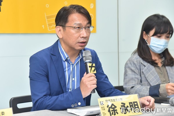 ▲時代力量智庫針對高雄市長韓國瑜罷免案公布民調,時代力量黨主席徐永明。（圖／記者李毓康攝）