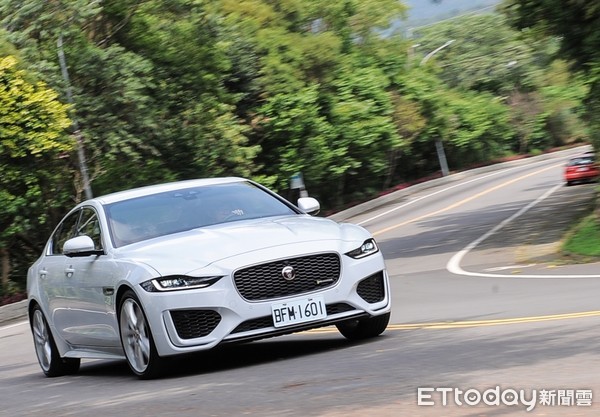 Jaguar XE試駕開箱：無法屈就於「入門」二字的英倫房車（圖／記者林鼎智攝）