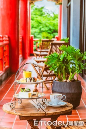 ▲2.0升級版!台北、高雄圓山指定餐廳用餐滿額 就能999元入住。(圖/圓山大飯店提供) ▲2.0升級版!台北、高雄圓山指定餐廳用餐滿額 就能999元入住。(圖/圓山大飯店提供)