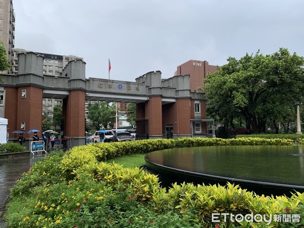 ▲臺師大校歌惹議,台師大公共事務中心康敏平主任。(圖/記者彭懷玉攝) ▲臺師大校歌惹議,台師大公共事務中心康敏平主任。(圖/記者彭懷玉攝)