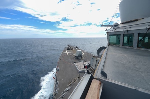 ▲▼「伯克級」神盾驅逐艦羅素號（USS RUSSELL DDG-59）4日穿越台灣海峽。（圖／翻攝自Facebook／U.S. Pacific Fleet）