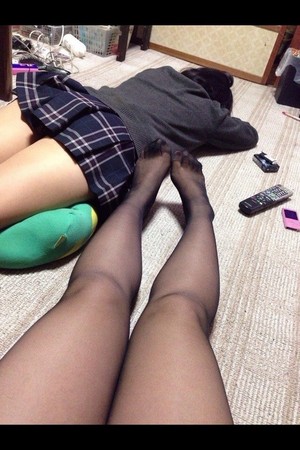櫻花妹的大腿，是深夜最好的強心劑