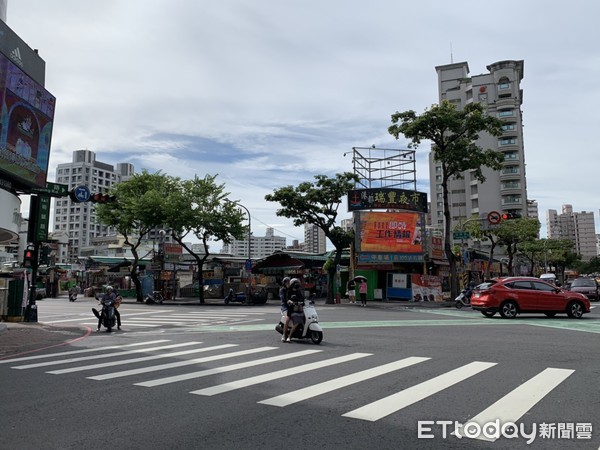 ▲▼高雄,瑞豐夜市,店面,住商不動產。（圖／記者陳建宇攝）