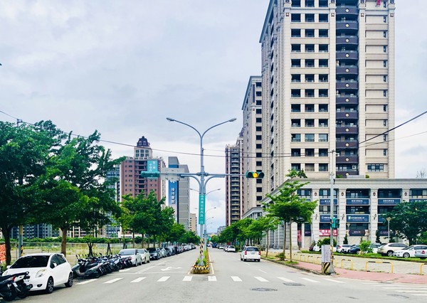 ▲▼高鐵桃園站旁房市。（圖／台灣房屋提供）