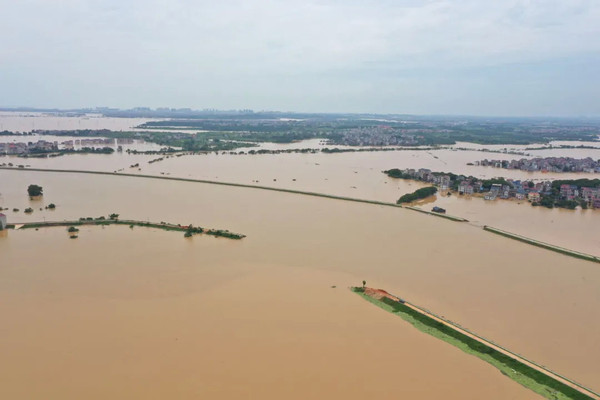 ▲鄱陽湖附近多地被淹沒。（圖／翻攝自三聯生活周刊）