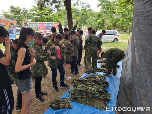 ▲台南市善化警分局在「江南渡假村大台南漆彈場」，舉辦漆彈賽「活力、拒毒—武動青春」活動，吸引眾多青少年朋友參與。（圖／記者林悅翻攝，下同）