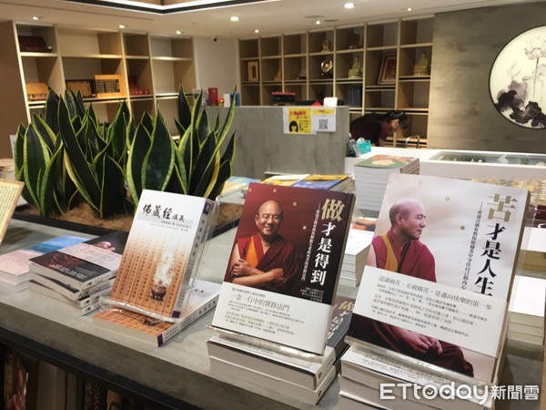 ▲▼全台最老的瑞成書局整修內部後今天開幕。(圖/記者鄧木卿攝) ▲▼全台最老的瑞成書局整修內部後今天開幕。(圖/記者鄧木卿攝)