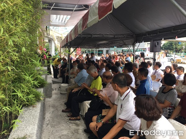 ▲▼全台最老的瑞成書局整修內部後今天開幕。(圖/記者鄧木卿攝) ▲▼全台最老的瑞成書局整修內部後今天開幕。(圖/記者鄧木卿攝)