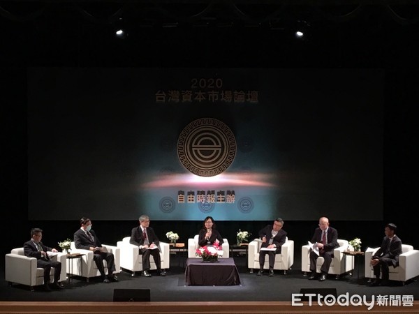 ▲▼金管會主委黃天牧今日在出席「2020台灣資本市場論壇」。（圖／記者紀佳妘攝）
