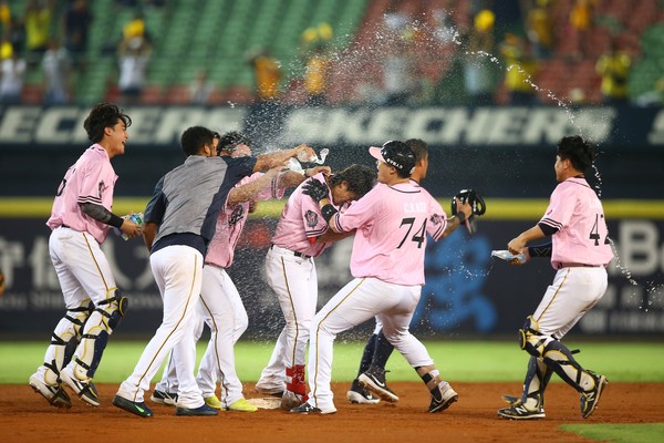 ▲張志豪再見安打。(圖/中信兄弟提供) ▲張志豪再見安打。(圖/中信兄弟提供)