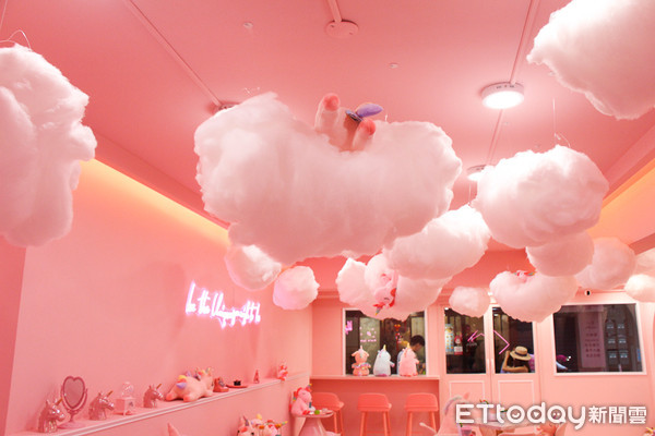 ▲粉紅獨角獸咖啡店Uniqorn Taiwan。（圖／記者黃士原攝）