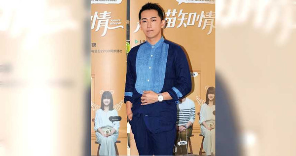 演技頗受好評的施名帥,被封為新一代小生接班人。