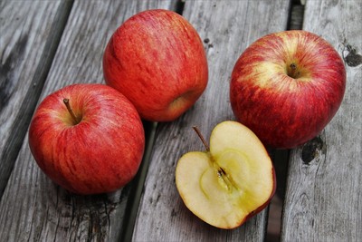 日男分享10年經驗「蘋果怎保存會更甜」　網學到小撇步：以前都好浪費呀