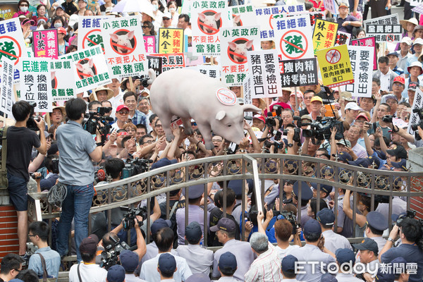 ▲▼豬農過去曾抗議美豬進口。（圖／ETtoday資料照）