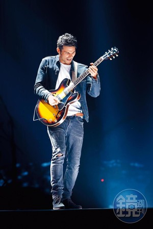 ▲▼【拆夥自己賺】期滿自立門戶 鳳小岳不再續約李烈。(圖/鏡週刊) ▲▼【拆夥自己賺】期滿自立門戶 鳳小岳不再續約李烈。(圖/鏡週刊)