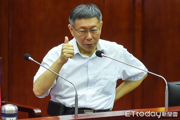 ▲台北市長柯文哲市長赴市議會施政報告。（圖／記者林敬旻攝）