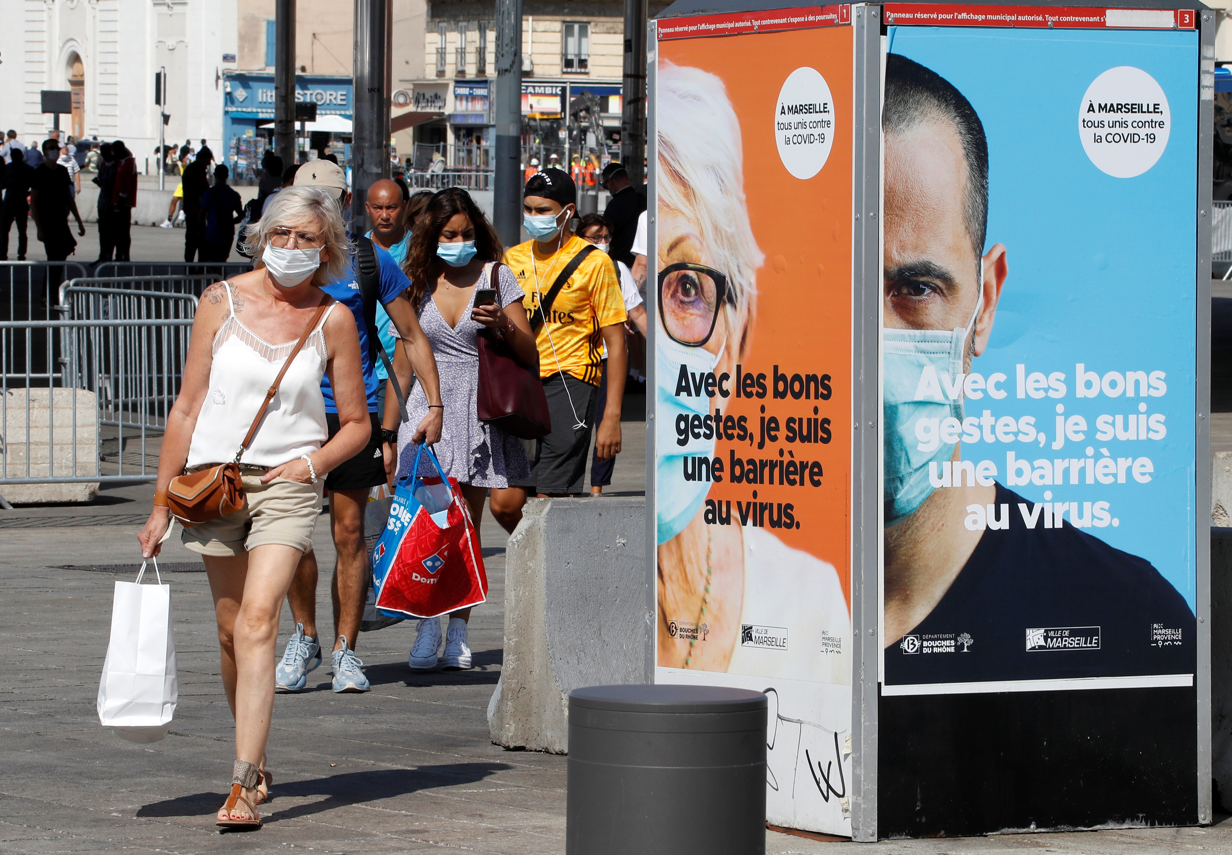 ▲▼法國馬賽（Marseille）疫情嚴重，餐廳酒吧被迫28日開始全數關閉。（圖／路透）