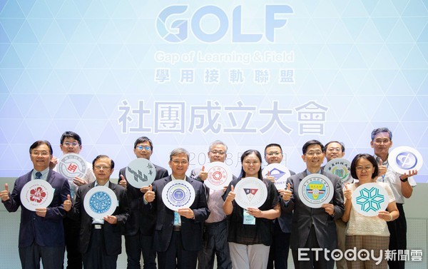 ▲GOLF學用接軌聯盟第一屆理事長 黃柏漙    GOLF學用接軌聯盟第一屆理監事成員   。（圖／GOLF提供）