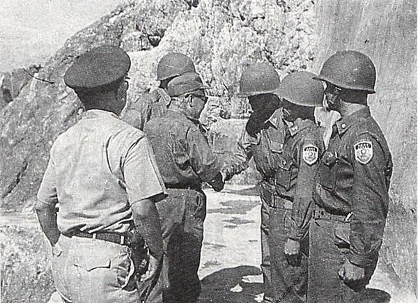 ▲▼823砲戰前，國防部長俞大維忙於巡視馬祖高登島防務。（圖／取自國防部期刊）。