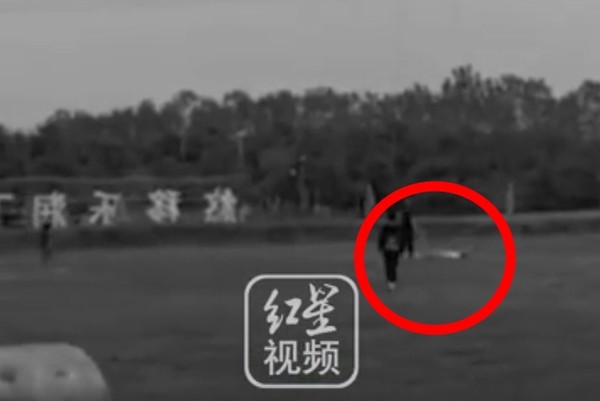 ▲湖南一名男大生發生熱氣球高空墜落事故。（圖／翻攝自紅星視頻，下同）