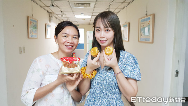 ▲新住民胡金玉嫦與女兒陳金鈴攜手慶中秋。。（圖／記者張君豪翻攝）