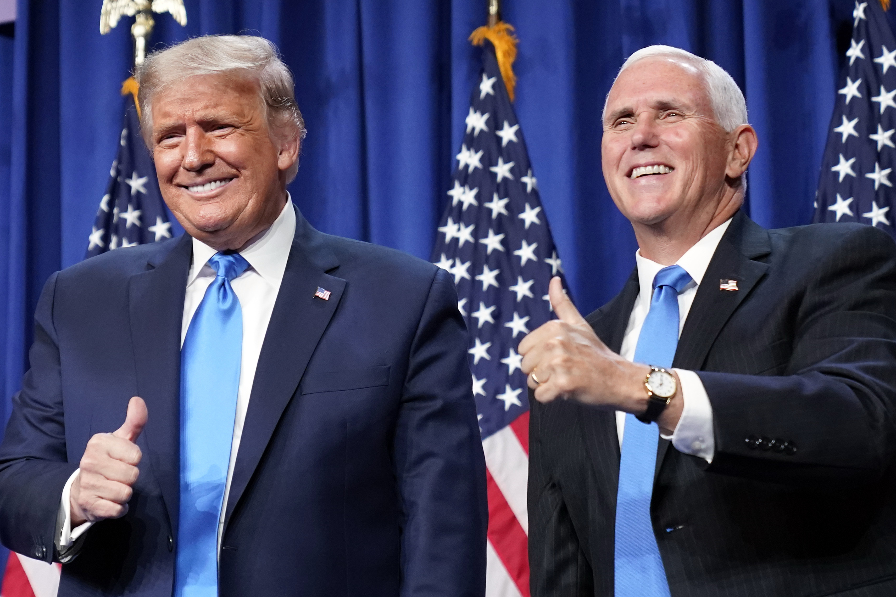 ▲哥倆好：美國總統川普(左)與副總統潘斯（Mike Pence)。（／達志影像／美聯社）  