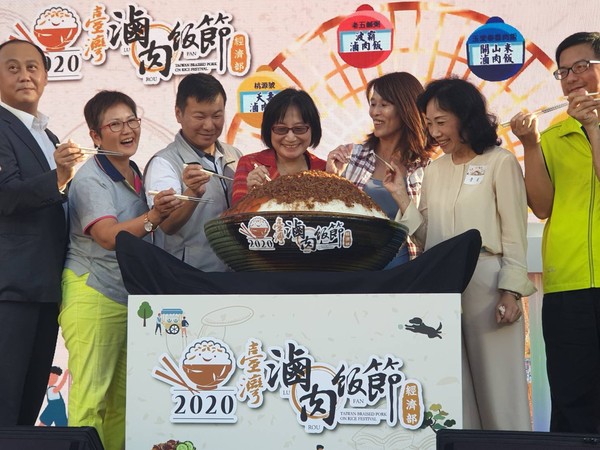 ▲▼經濟部公布全台156家經典滷肉飯名單,其中「新滷若飯」上榜,造福素食者。(圖/記者鄧木卿翻攝) ▲▼經濟部公布全台156家經典滷肉飯名單,其中「新滷若飯」上榜,造福素食者。(圖/記者鄧木卿翻攝)