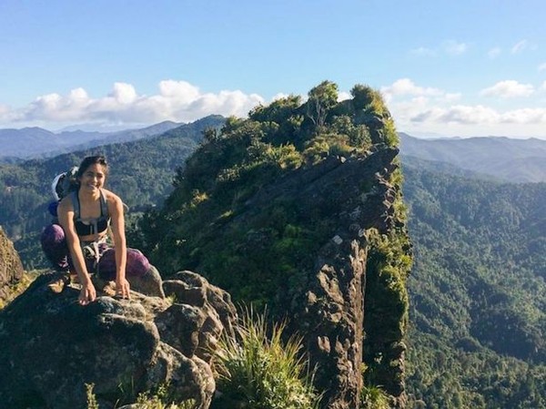 ▲28歲女子蘿倫（Lauren Worrell）攀登紐西蘭的城堡岩（Castle Rock）從400英尺（大約122公尺）的岩壁墜落死亡。（圖／翻攝New Zealand Police）
