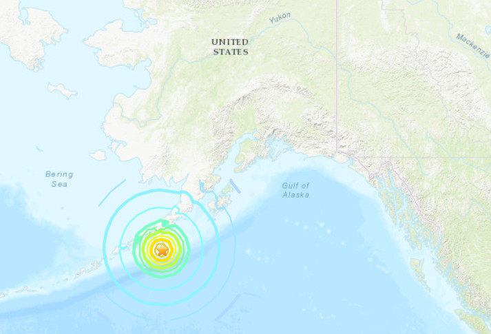 ▲▼美阿拉斯加外海規模7.5強震　南海岸線響「海嘯警報」。（圖／翻攝自USGS）