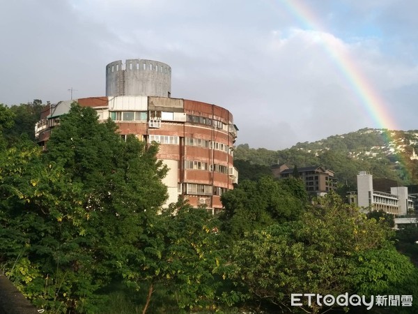 ▲▼北投中山路「凌雲大樓」10坪內套房、總價只要2百多萬。（圖／記者黃靖惠攝）