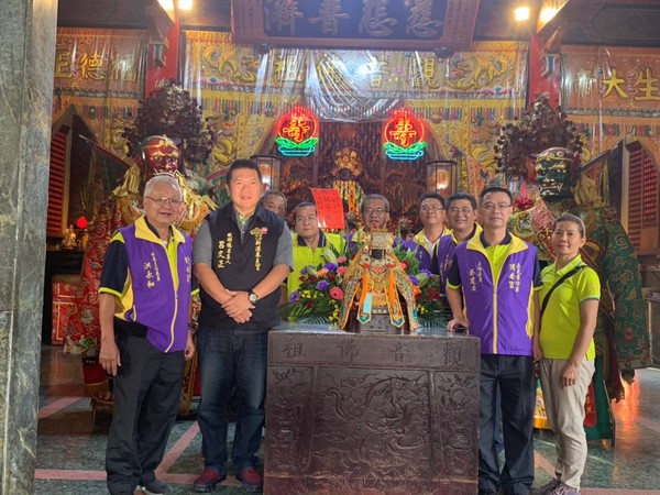 ▲百年佛祖迎城隍、新港開臺媽祖遶諸羅。(圖/記者翁伊森翻攝) ▲百年佛祖迎城隍、新港開臺媽祖遶諸羅。(圖/記者翁伊森翻攝)